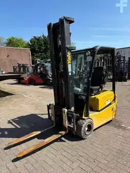Elektro 3 Rad 2015  Yale ERP16 (1)