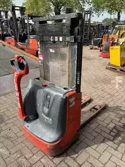 Pallet Stackers 2017  Linde L10 (1)