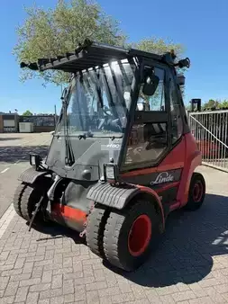 Diesel heftrucks 2012  Linde H80D-01 CABIN (1)