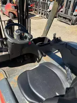 4-wiel elektrische heftrucks 2018  Linde E18PH-02 (3)