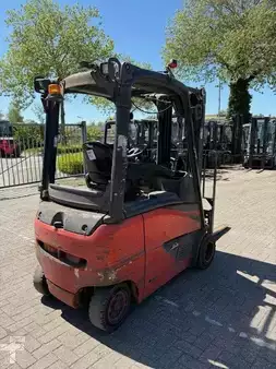 Carrelli elettrici 4 ruote 2020  Linde E20PH-02 (2)