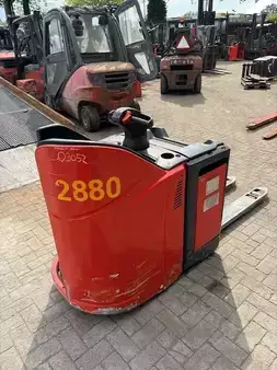 Elektrische palletwagens 2015  Linde T24SP (1)
