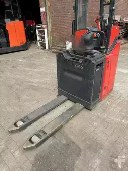 Elektrische palletwagens 2017  Linde T25SP-02 (2)
