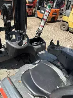 Eléctrico - 3 rodas 2019  Linde E18L-02 (3)