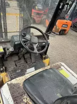 Carrelli elevatori diesel - TCM FD25Z4 (4)