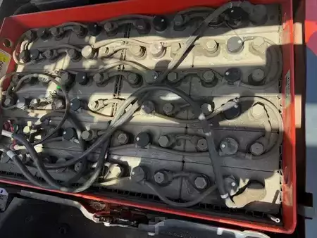 Carrelli elettrici 3 ruote 2017  Linde E16C-02 775 HOURS (4)