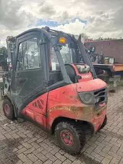 Carrelli elevatori GPL 2011  Linde H25T CABIN (2)