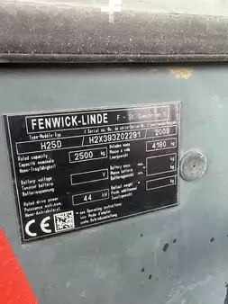 Carrelli elevatori diesel 2009  Linde H25D CABIN (6)