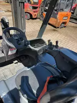 Carrelli elettrici 3 ruote 2018  Linde E16-02 Li ion (4)