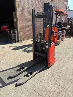 Apilador eléctrico 2021  Linde L10B (2)