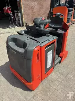 Tahač 2015  Linde P30C (1)