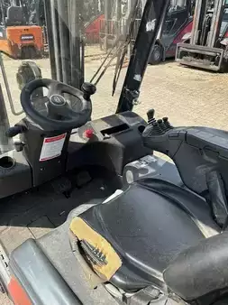 Carrelli elettrici 3 ruote 2017  Linde E16-02 (3)