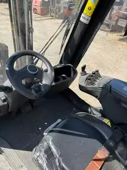 Dieselový VZV 2016  Linde H18D-01 HALF CABIN (4)