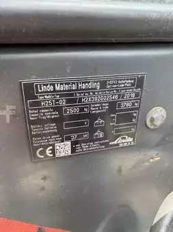 Gasoltruck 2016  Linde H25T-02 half CABIN (5)