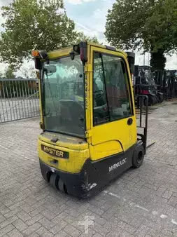 Carrelli elettrici 4 ruote 2016  Hyster J1.8XNT (2)