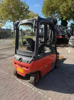 Eléctrica de 4 ruedas 2013  Linde E16P-01 (2)