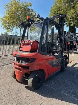 Carretilla elevadora GLP 2020  Linde H25T-01 1/2 CABIN (2)