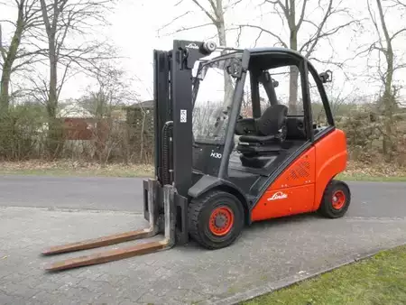 Dieselstapler 2018  Linde H30D-02 (1)