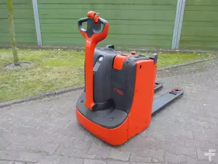 Elektromos emelőkocsik 2016  Linde T16L (1)
