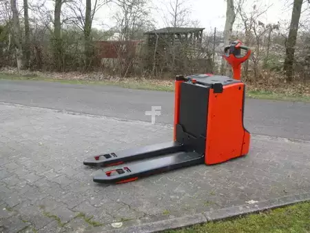 Elektromos emelőkocsik 2016  Linde T16L (2)