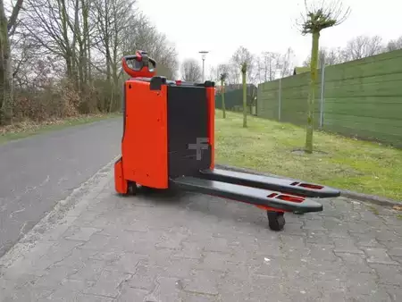 Elektromos emelőkocsik 2016  Linde T16L (4)