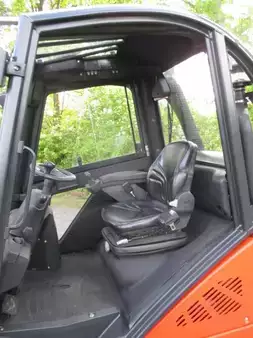 LPG heftrucks 2011  Linde H35T-01 (5)