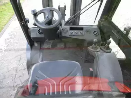 LPG heftrucks 2011  Linde H35T-01 (6)