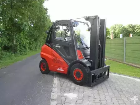 Treibgasstapler 2010  Linde H50T-01 (2)
