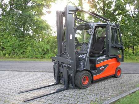 El Truck - 4-hjul 2014  Linde E25L-01 (1)