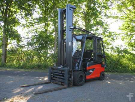 Eléctrica de 4 ruedas 2017 Linde E35L-01 (1)