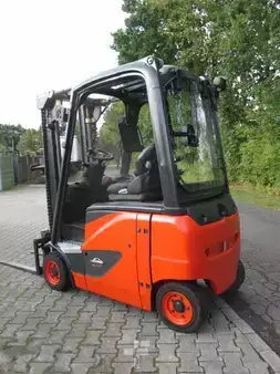 Sähkö - 4 pyör 2016  Linde E16PH-02 (4)