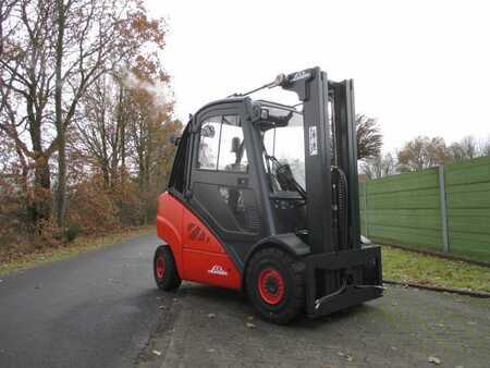 Carretilla elevadora GLP 2013 Linde H30T-02 (1)
