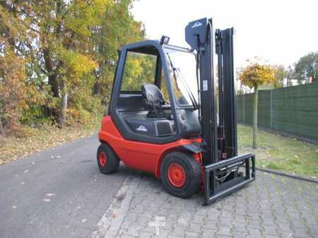 Carretilla elevadora diésel 1999 Linde H25D-03 (2)