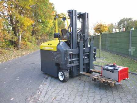 Carretilla de 4 vías 2009 Combilift C 2500 CBE (4)