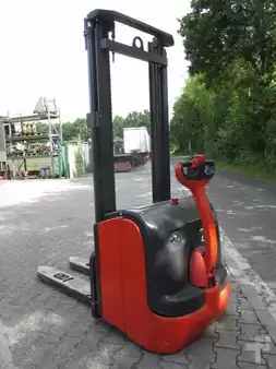 Hochhubwagen 2007  Linde L14 (4)