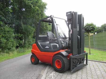 Carretilla elevadora diésel 1996 Linde H30D-02 (2)