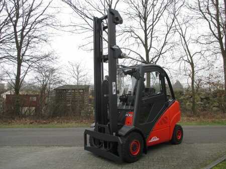 Carretilla elevadora diésel 2012 Linde H30D-01 (1)