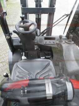 Chariot élévateur diesel 2012  Linde H30D-01 (6)