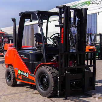 Dízel targoncák 2023  Manitou MI 45 (2)