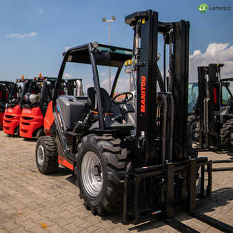 Terrenggående gaffeltruck 2024  Manitou MC30-4 (2)