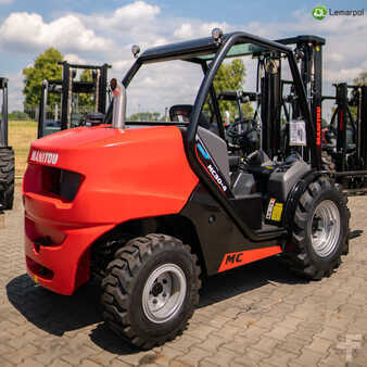 Terrenggående gaffeltruck 2024  Manitou MC30-4 (3)