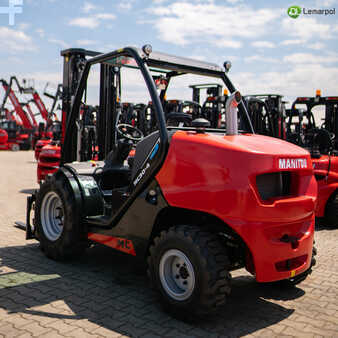 Terrenggående gaffeltruck 2024  Manitou MC30-4 (4)