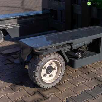 Vierweg zijlader 2023  Combilift C3000 (13)