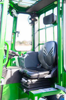 Vierweg zijlader 2023  Combilift C3000 (5)