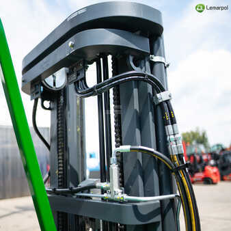 Four-way trucks 2024  Combilift CBE 3000 (19)