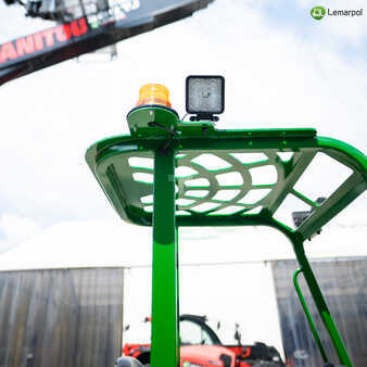 Four-way trucks 2024  Combilift CBE 3000 (22)