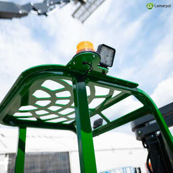 Four-way trucks 2024  Combilift CBE 3000 (26)