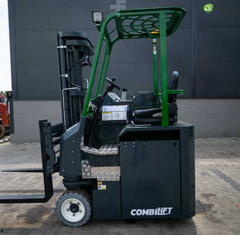 Four-way trucks 2024  Combilift CBE 3000 (8)
