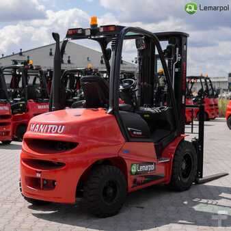 Diesel heftrucks 2022  Manitou MI 30D (8)