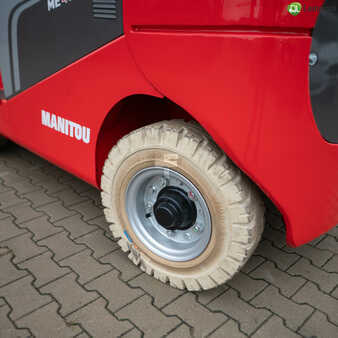 Chariots électriques à 4 roues 2025  Manitou ME 450 (24)